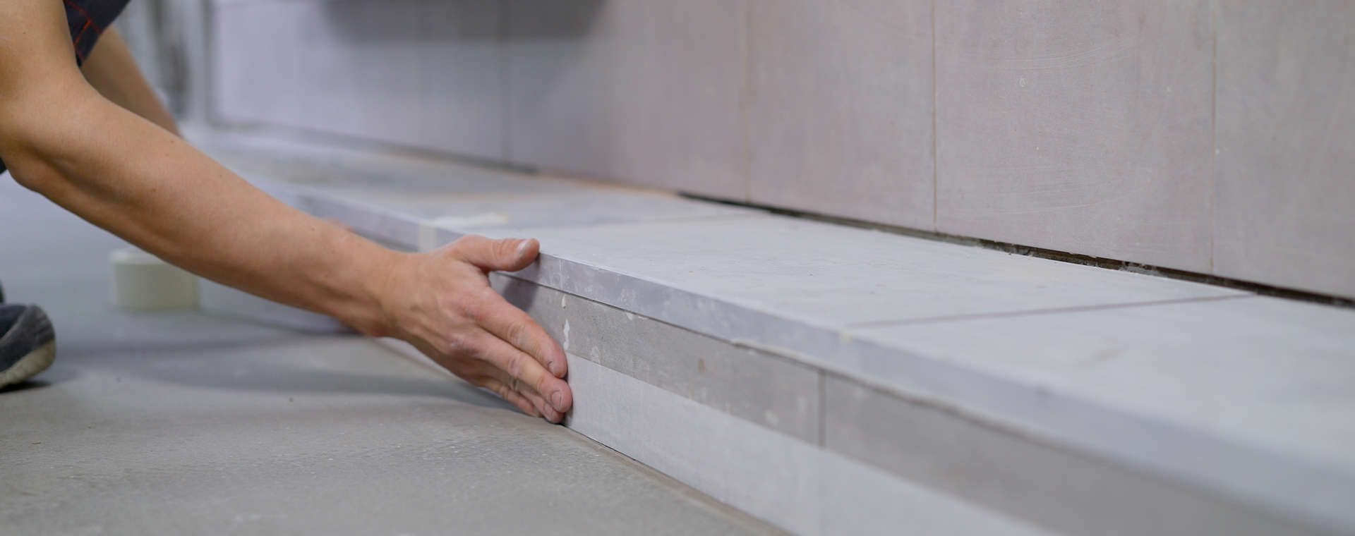 Lepení obkladu na obklad, nebo kompletní výměna?