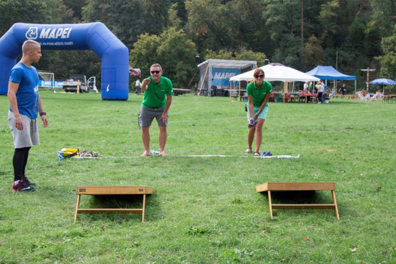 Mapei cornhole