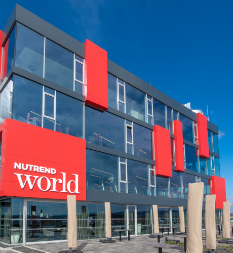 Reference: Multifunkční komplex Nutrend World